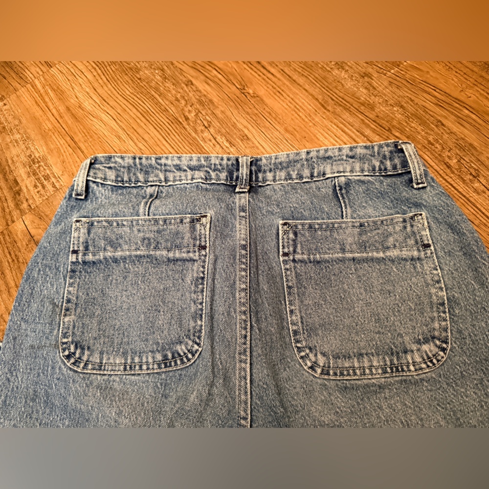 Free Assembly  Light Blue Wide Leg Jeans - Picture 3 of 7